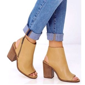 Steve Madden Terraa Camel Tan Block Heel Booties 8.5